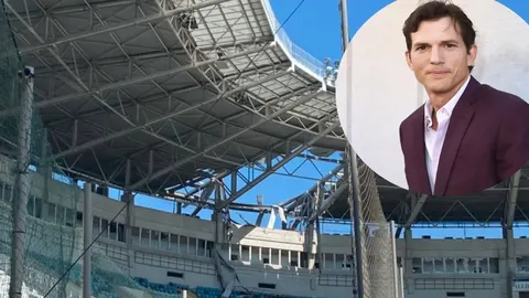 Ештон Кутчер: удар по стадіону в Одесі — це некомпетентність або відчай Путіна