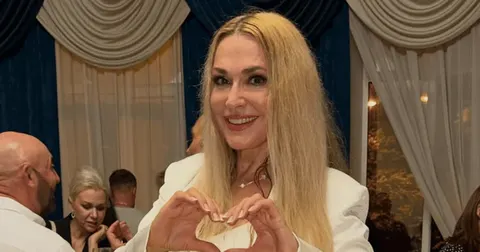 Ольга Сумська відсвяткувала 60-річчя: вистави, близькі та квітковий дім