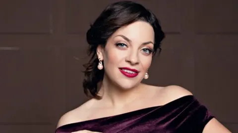 Психологиня Холоденко розповіла, чому розійшлася з чоловіком через собаку