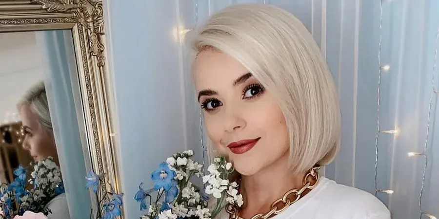 Міка Ньютон розповіла про нову пухлину та біопсію: «Це не рак»