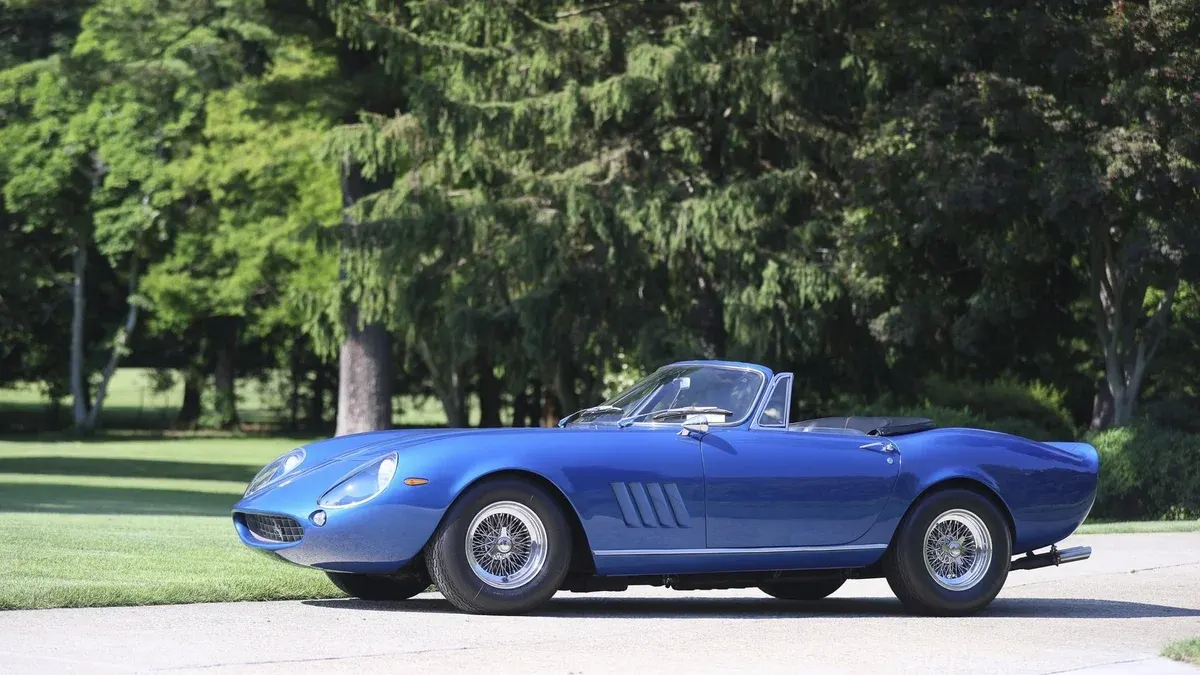 Ferrari Стіва Макквіна: кабріолет, що пережив аварію, виставляють за $20 мільйонів