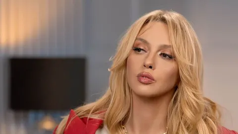 Кулеба про хейтерів Полякової: група «янголят» забиває камінням
