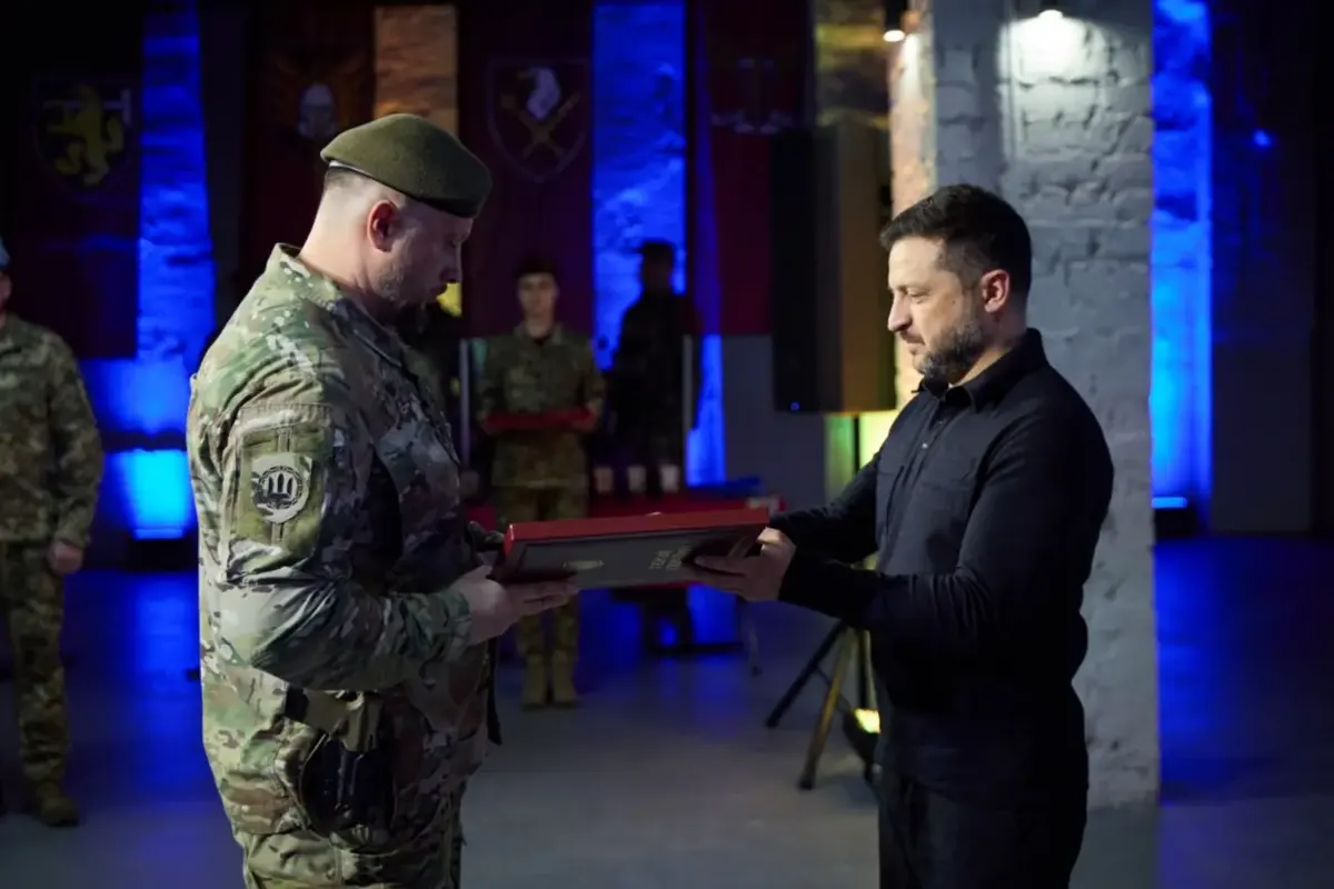 Зеленський вручив «Золоту Зірку» Білецькому та Колодію