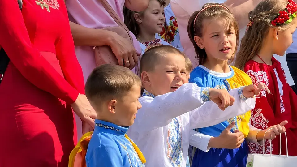 Першачок запалив на святі 1 вересня: новий мем і піднятий настрій
