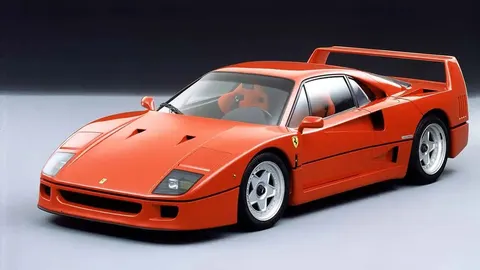 Льюїс Хемілтон придбав легендарний Ferrari F40 — мрія, що здійснилася