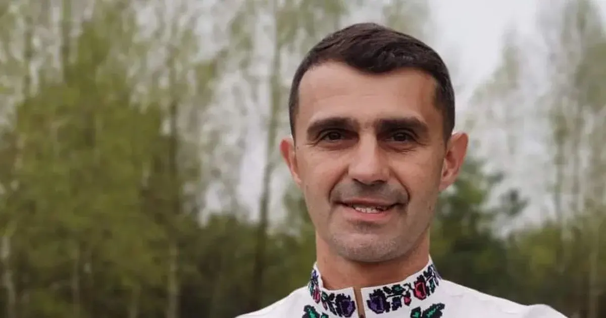 Тарас Стадницький показав весільне фото 18-річної давнини