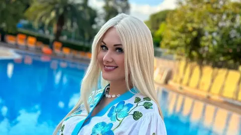 Катерина Бужинська: 47 років, операція та нове життя на грецьких островах