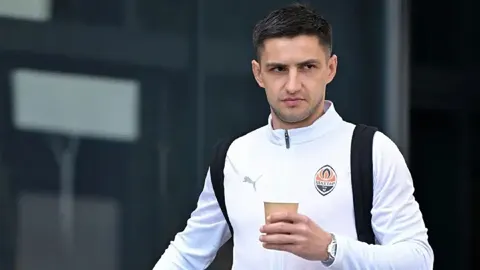Мар'ян Швед вирішив досидіти контракт із Шахтарем заради зарплати