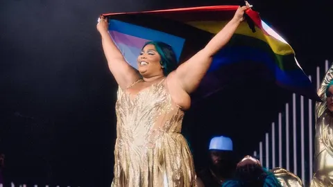 Суд відхилив позов стилістки до компанії Lizzo: що це означає